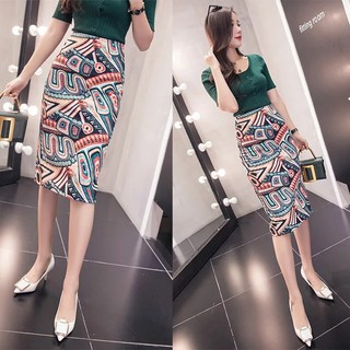 Chân váy họa tiết