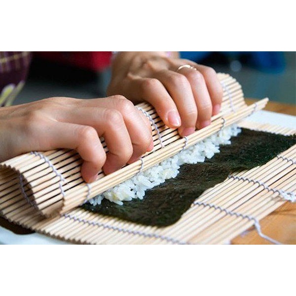 Mành tre cuốn cơm, làm cơm cuộn sushi cực dễ dàng, an toàn sức khỏe - Tổng buôn gia dụng