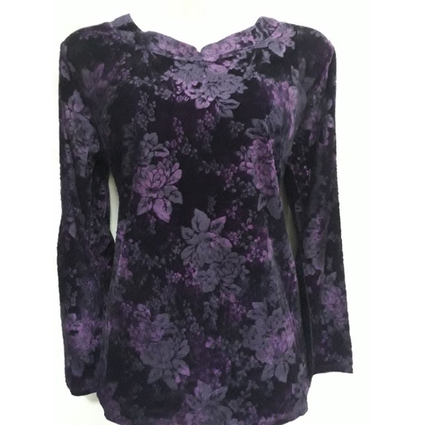 Áo nhung chui cổ tròn bà già