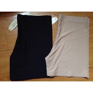 Quần mặc bên trong váy đùi đúc thông hơi