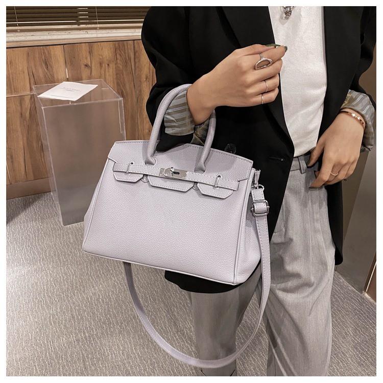 CÓ SẴN - Túi xách khóa cài cao cấp - có 2 size