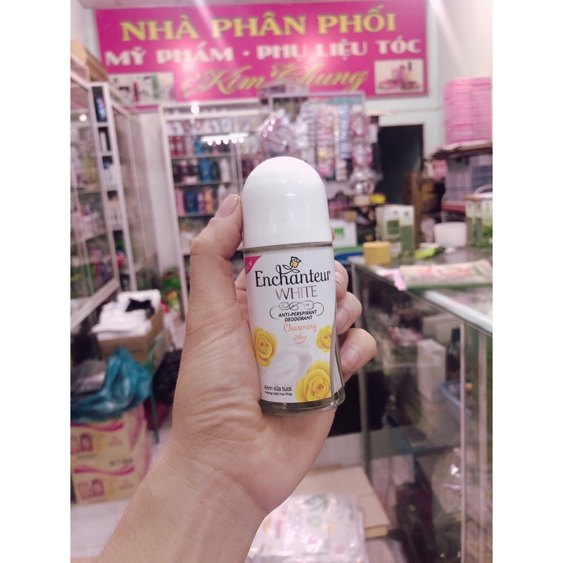 Lăn khử mùi trắng da Enchanteur White 24h