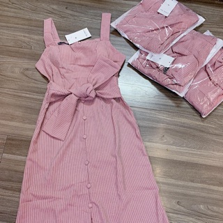 Vây 2 dây kẻ hồng khuy bọc