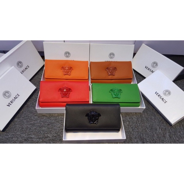 Ví cầm tay versace