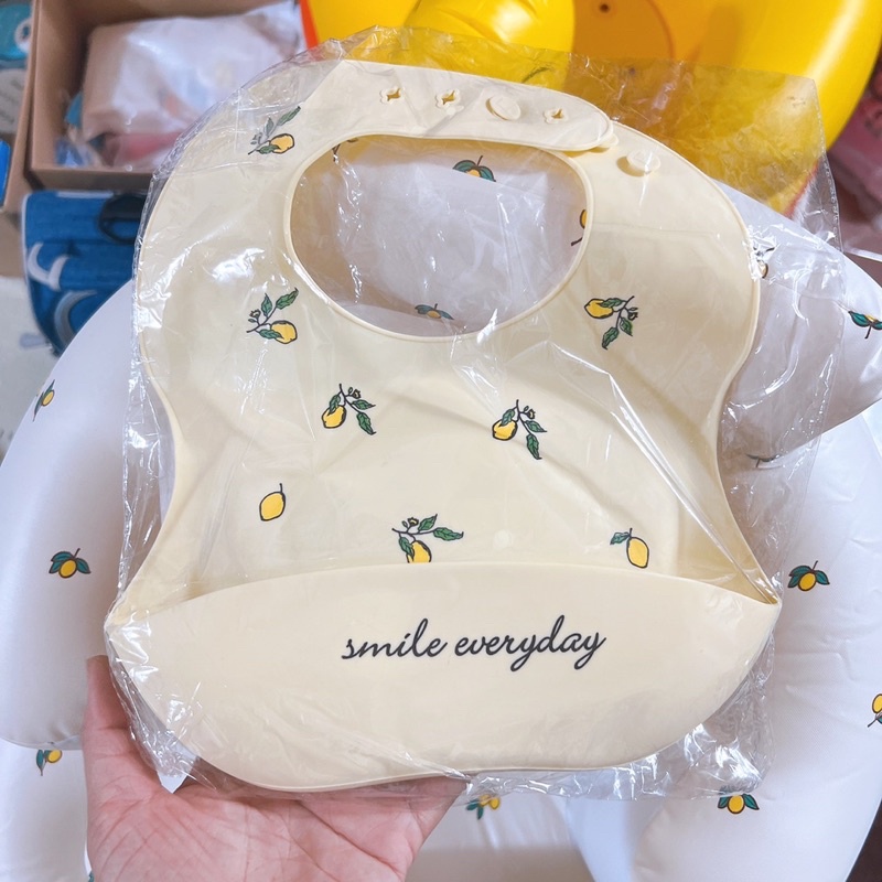 Yếm silicon ăn dặm có máng hứng phong cách Hàn Quốc,yếm silicone cho bé ăn dặm