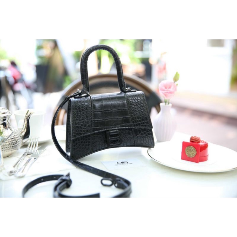 Túi xách Balenciga.