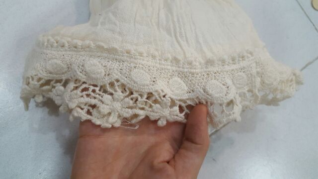 Áo croptop ôm tay xòe vải thô kem phong cách Boho