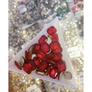 Set 10 viên đá khối gắn móng, Đá bo góc
