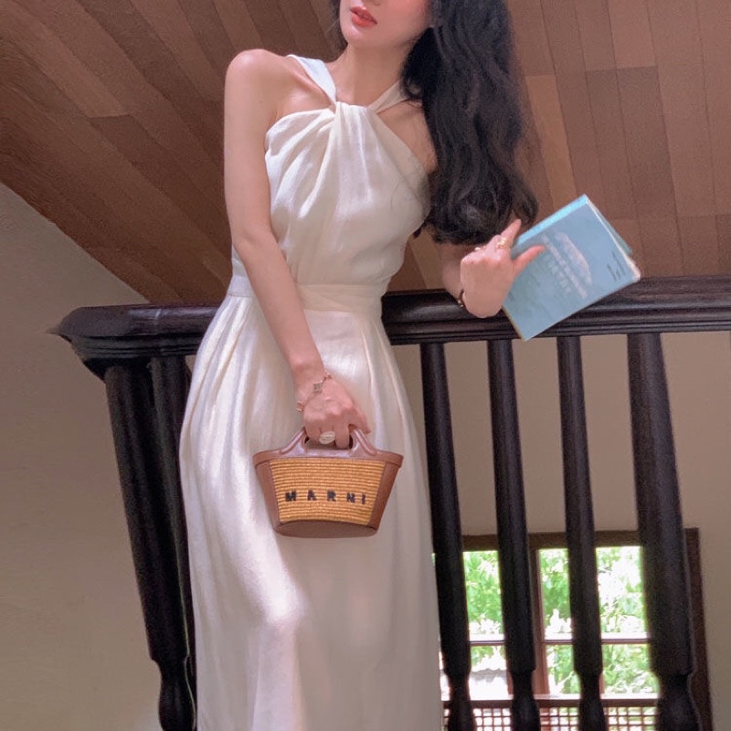 Đầm cao cấp chéo cổ hở vai dáng dài phong cách nhẹ nhàng xinh xắn nàng thơ dành cho nữ