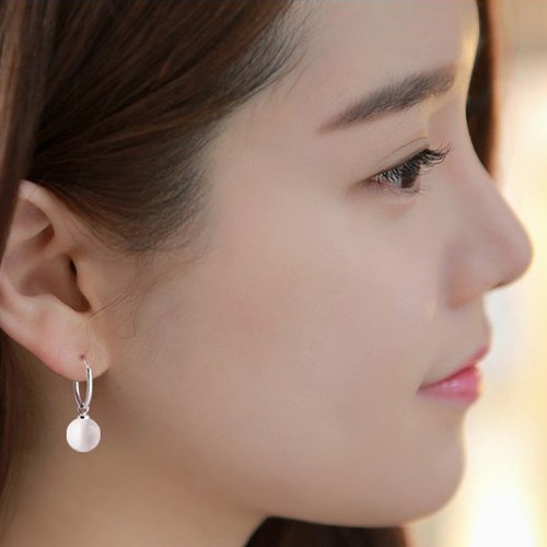 Bông tai dạng dài đính ngọc trai giả xinh xắn