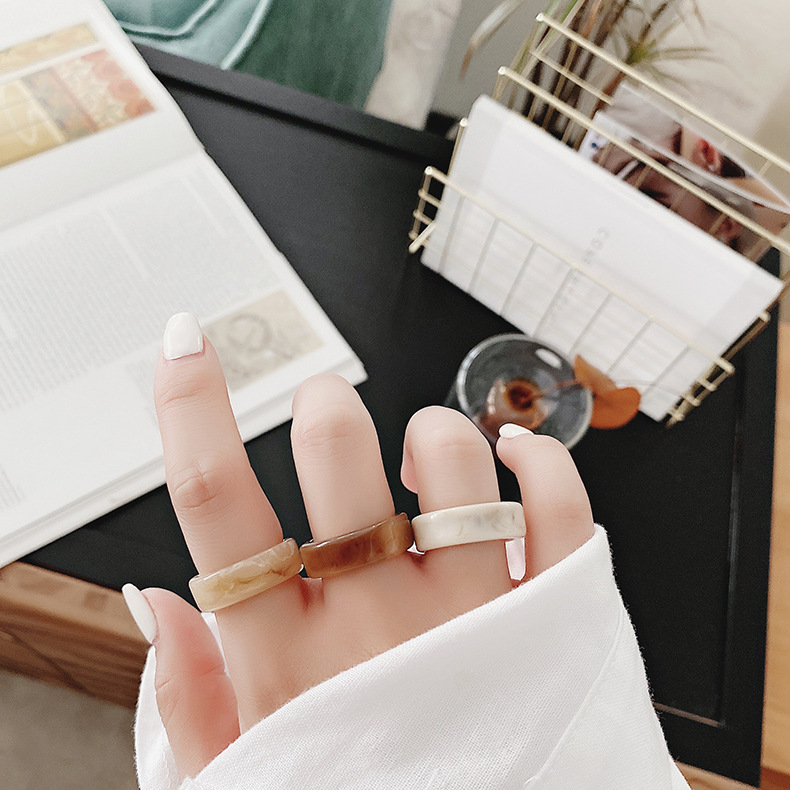 OIMG  Nhẫn nữ acrylic Retro màu hổ phách kết hợp