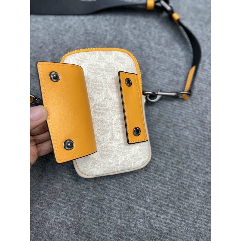 TÚI ĐỰNG ĐIỆN THOẠI C.O.A.C.H 903