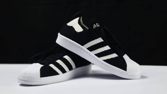 Giày Thể Thao Adidas Superstar Phối Màu Đen Trắng Cá Tính