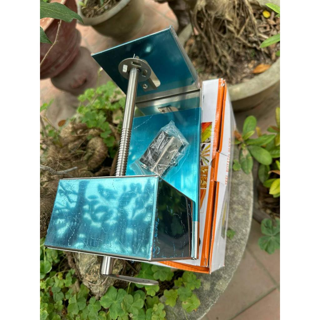 Máy khoai tây lốc xoáy