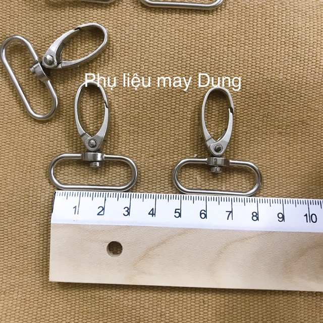 Móc khoá càng cua bảng 3F (3cm)