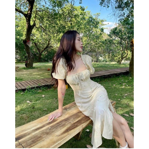ĐẦM MIDI NUDE HOẠ TIẾT HOA NHÍU XẾP LY NGỰC✨ ••• 𝙼𝚘̣̂𝚝 𝚌𝚑𝚒𝚎̂́𝚌 đ𝚊̂̀𝚖 𝚜𝚎̃ 𝚕𝚊̀ 𝙸𝚝𝚎𝚖 đ𝚘̣̂𝚌 đ𝚊́𝚘 𝚝𝚛𝚘𝚗𝚐 𝚛𝚊̂́𝚝 𝚗𝚑𝚒𝚎̂̀𝚞 𝚕𝚞̛̣𝚊