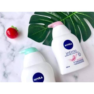 Dung dịch vệ sinh Nivea Intimo