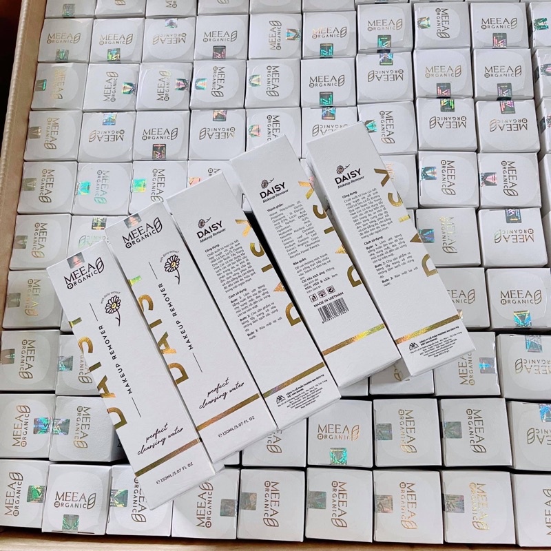 TẨY TRANG DAISY HOA CÚC 150ML | BigBuy360 - bigbuy360.vn