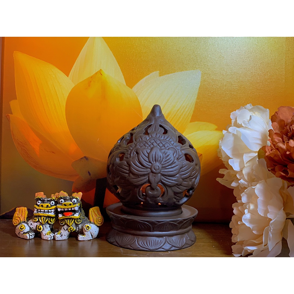 Trầm đèn lồng Bát Tràng kèm đế