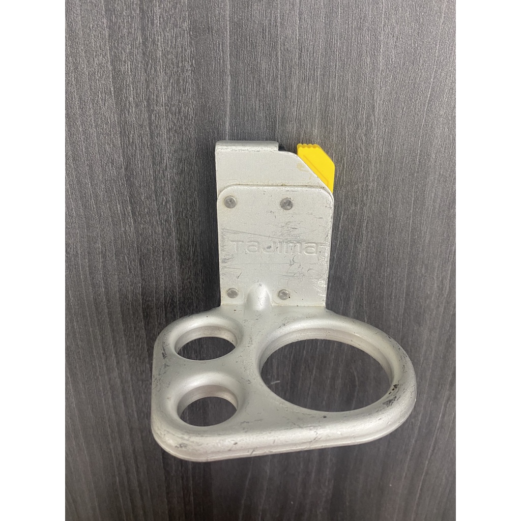 Móc đeo máy khoan, đeo búa nhôm Tajima có tặng kèm bát đeo