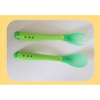 Muỗng Báo Nóng Silicon Cho Bé