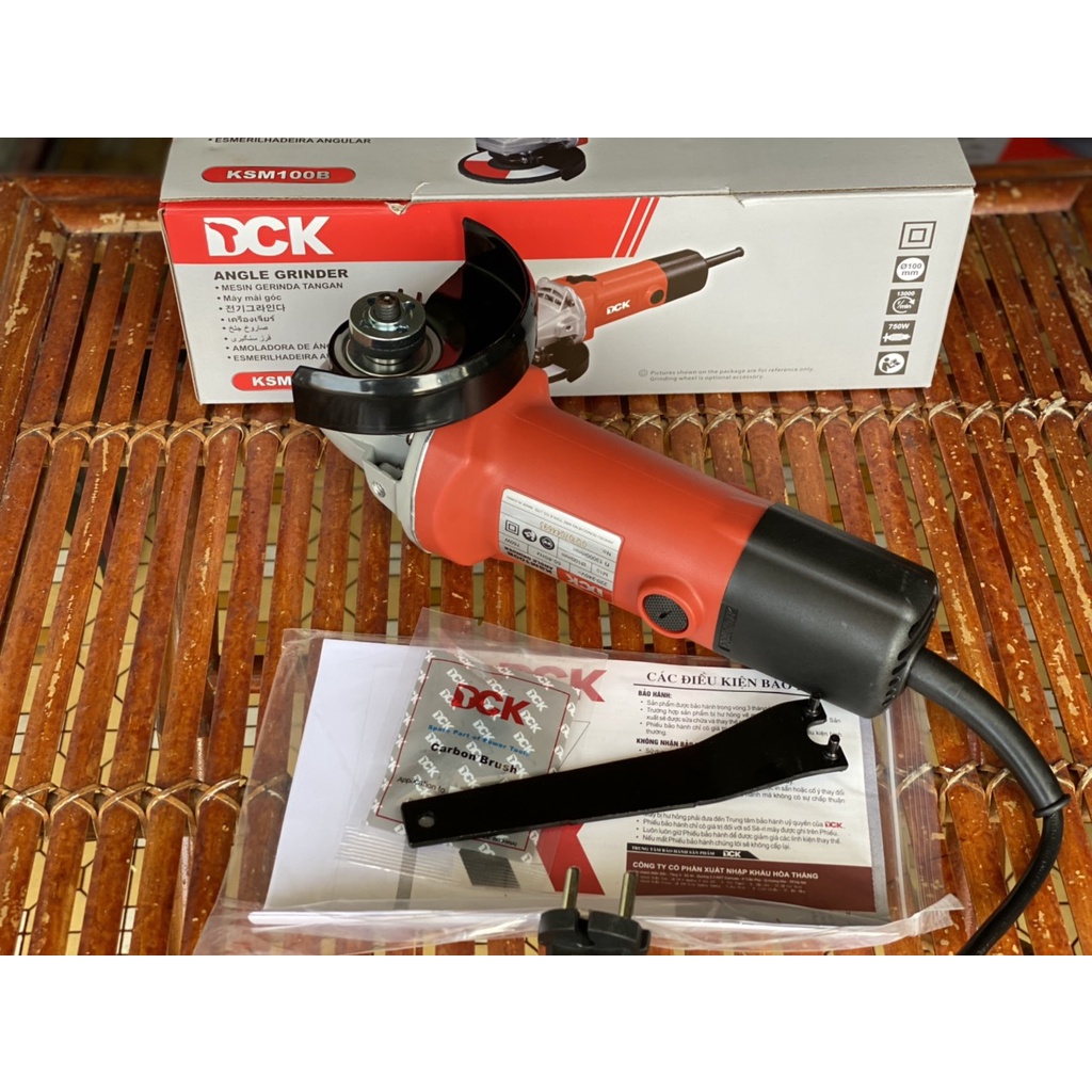 MÁY MÀI CẮT GÓC CẦM TAY 100MM DCK CHÍNH HÃNG 750W KSM100B TẶNG ĐÁ CẮT 100MM