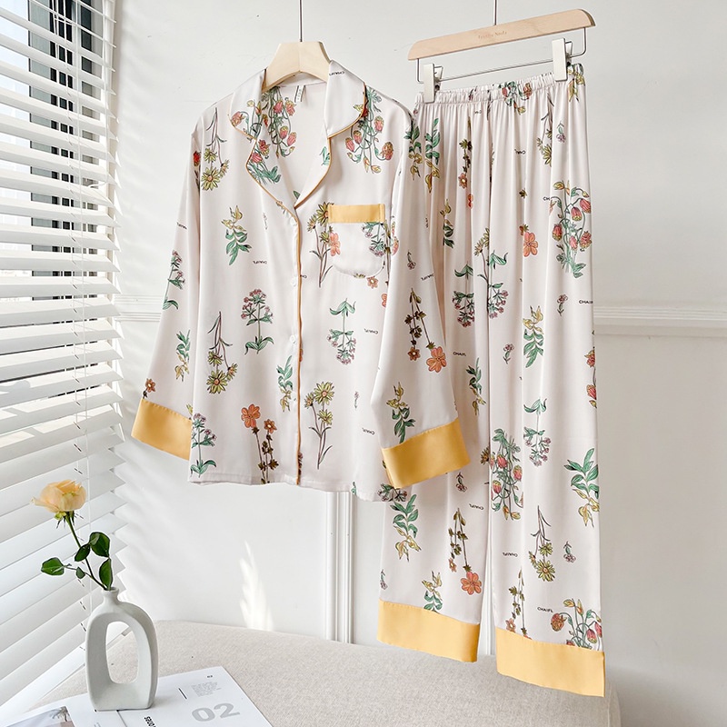 Bộ Đồ Ngủ Vải Lụa Satin Tay Dài In Họa Tiết Thời Trang Chất Lượng Cao Cho Nữ