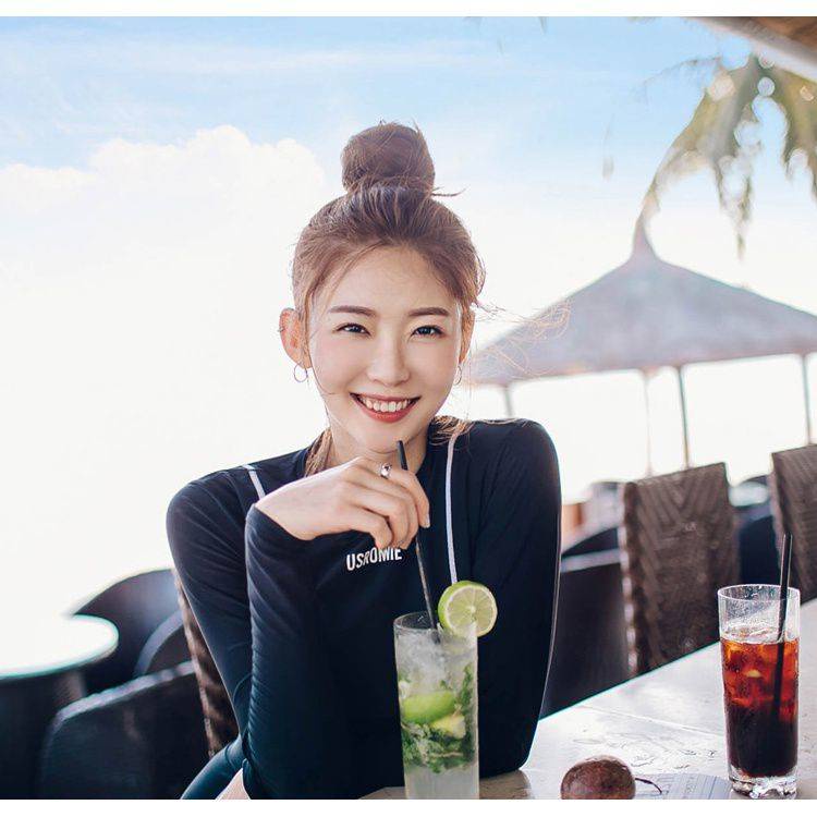 Bộ Đồ Bơi Hai Mảnh Lưng Cao Phong Cách Thể Thao Trẻ Trung Cho Học Sinh | BigBuy360 - bigbuy360.vn