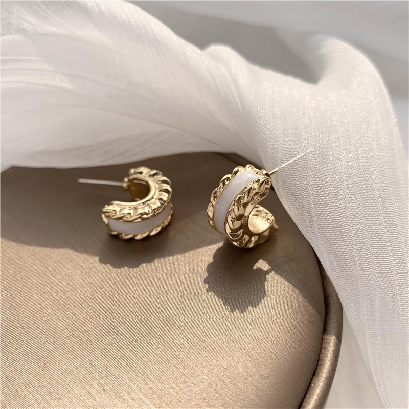 The Bleu | Bông tai tròn hoạ tiết vintage phong cách Hàn Quốc đuôi bạc 925 - E3 E57