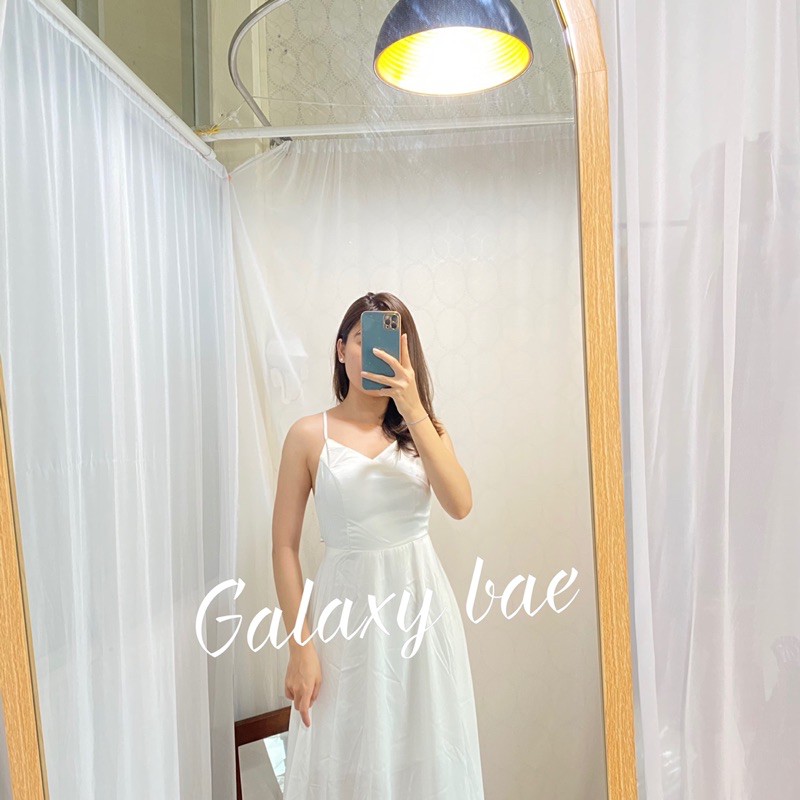 Đầm maxi 2022 trắng hở lưng đi biển CÓ SẴN MÚT NGỰC vải Lụa cao cấp may loại 1 | BigBuy360 - bigbuy360.vn