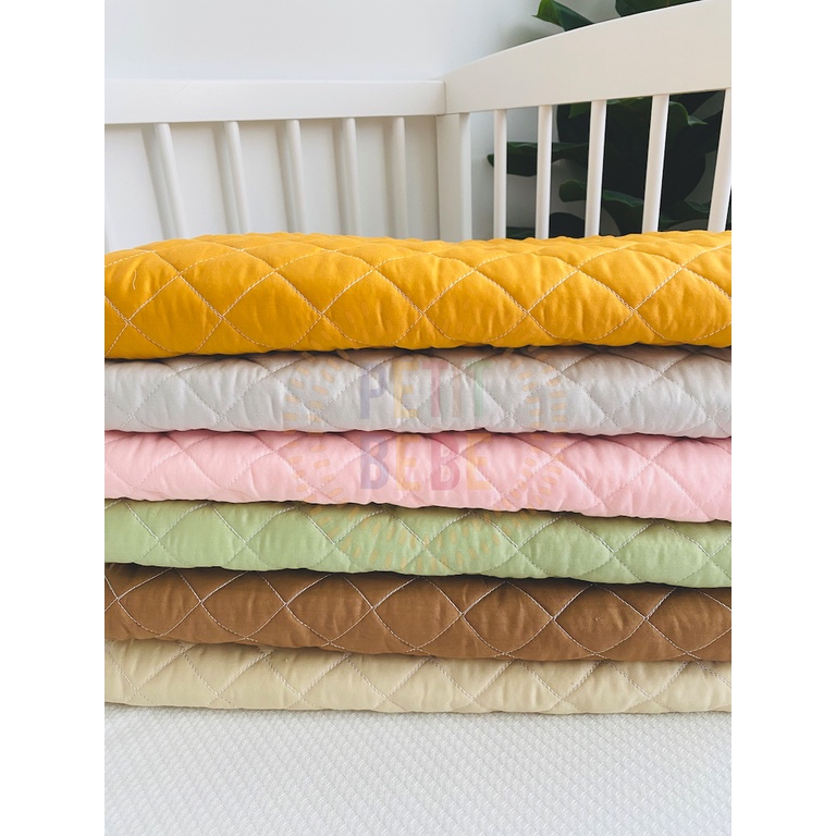 Tấm lót mẫu giáo cho bé Petit Bebe cotton chần bông gấp gọn tiện lợi