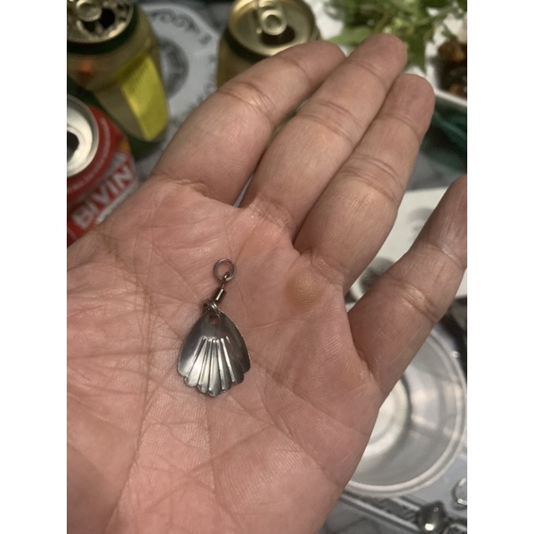 Thìa nhái hơi xỏ sẵn