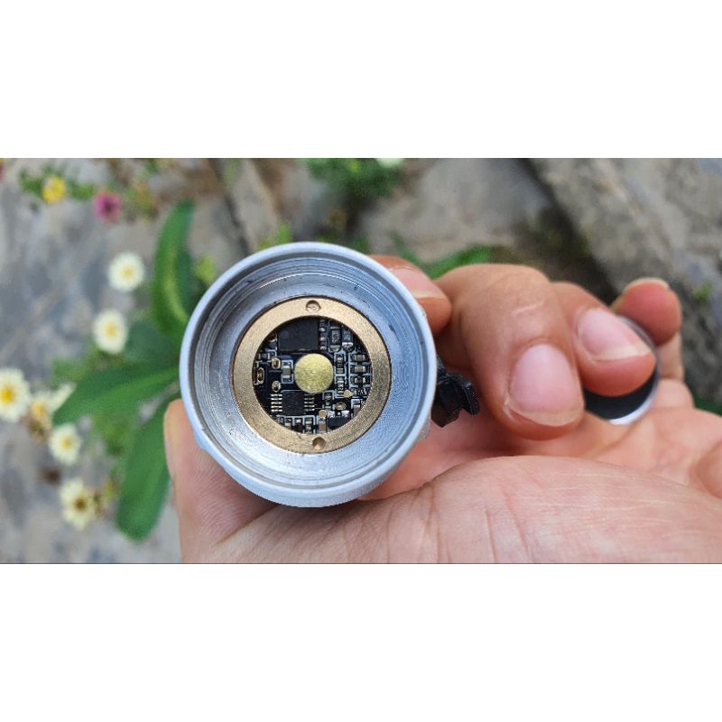 Đèn pin starfish Z2c xhp50.2 nhỏ gọn sáng mạnh 4000 lumen sạc nhanh typeC 3.0