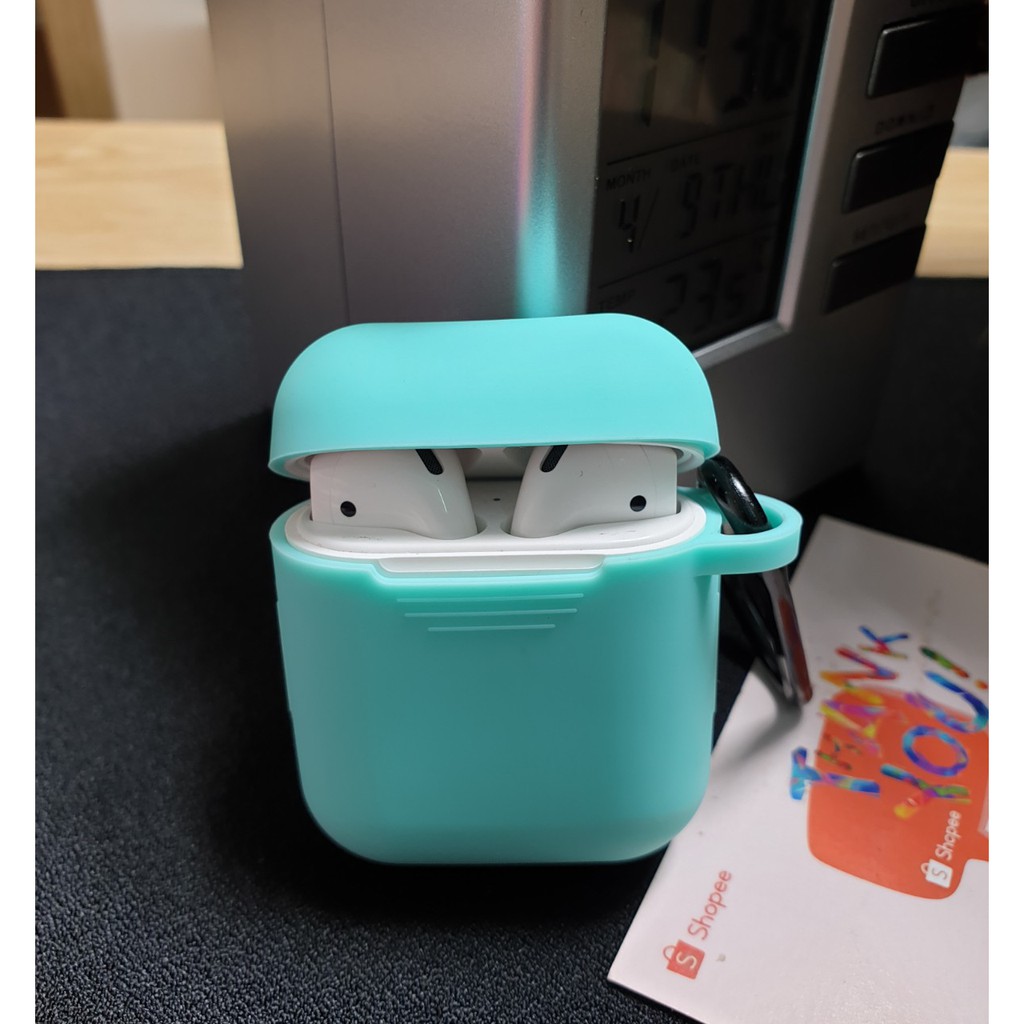 Case Silicon cho Apple Airpods 2 kèm móc kim loại