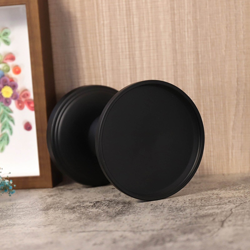 Chân Nến Bằng Sắt Màu Đen Phong Cách Cổ Điển Dùng Trang Trí Bàn Ăn