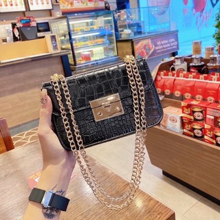 Túi nữ khoá miu da rắn