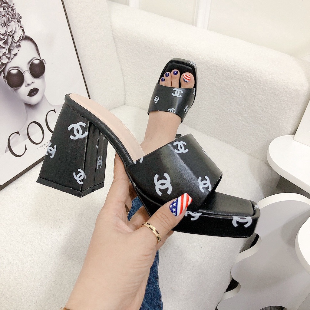 Guốc quai ngang họa tiết đúp mũi gót thô cao 9 phân hàng cao cấp chất chuẩn đẹp cực dễ mang giá siêu ưu đãi