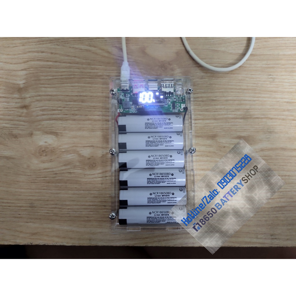 [SDP5] Box sạc dự phòng bằng mica sử dụng 6 pin 18650 21.000mah mạch sạc nhanh QC 4.0 5v 9v 12v báo pin bằng đồng hồ led