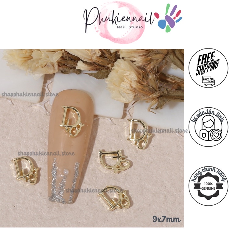 Charm nail thỏ tai dài chữ và gấu hot