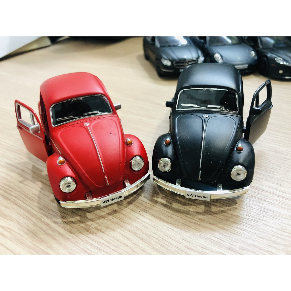 Xe mô hình chạy trớn 1967 Volkswagen Beetle (đỏ & đen) RMZ - Tỉ lệ 1:36