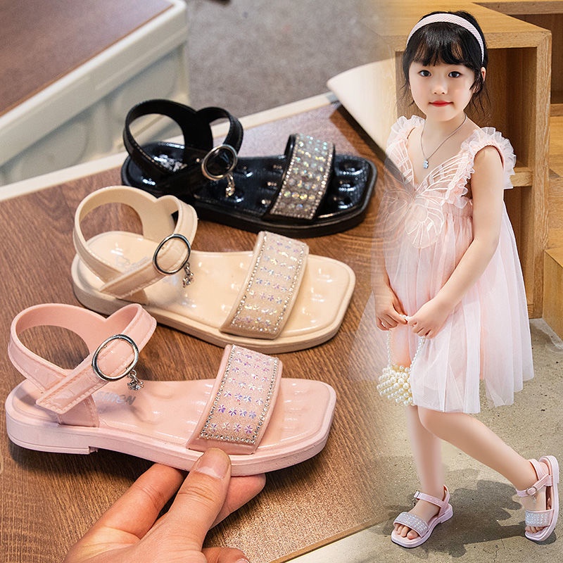 Xăng đan Đế Mềm Đính Đá Thời Trang Mùa Hè Hàn Quốc Cho Nữ Trung Niên 2022