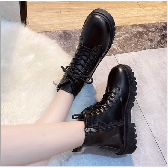 XGU842 Giày boots nữ cá tính