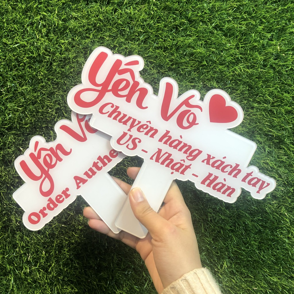 Biển hiệu cầm tay chụp ảnh sản phẩm - Thiết kế in tên shop của bạn - Dụng cụ bán hàng online hiệu quả