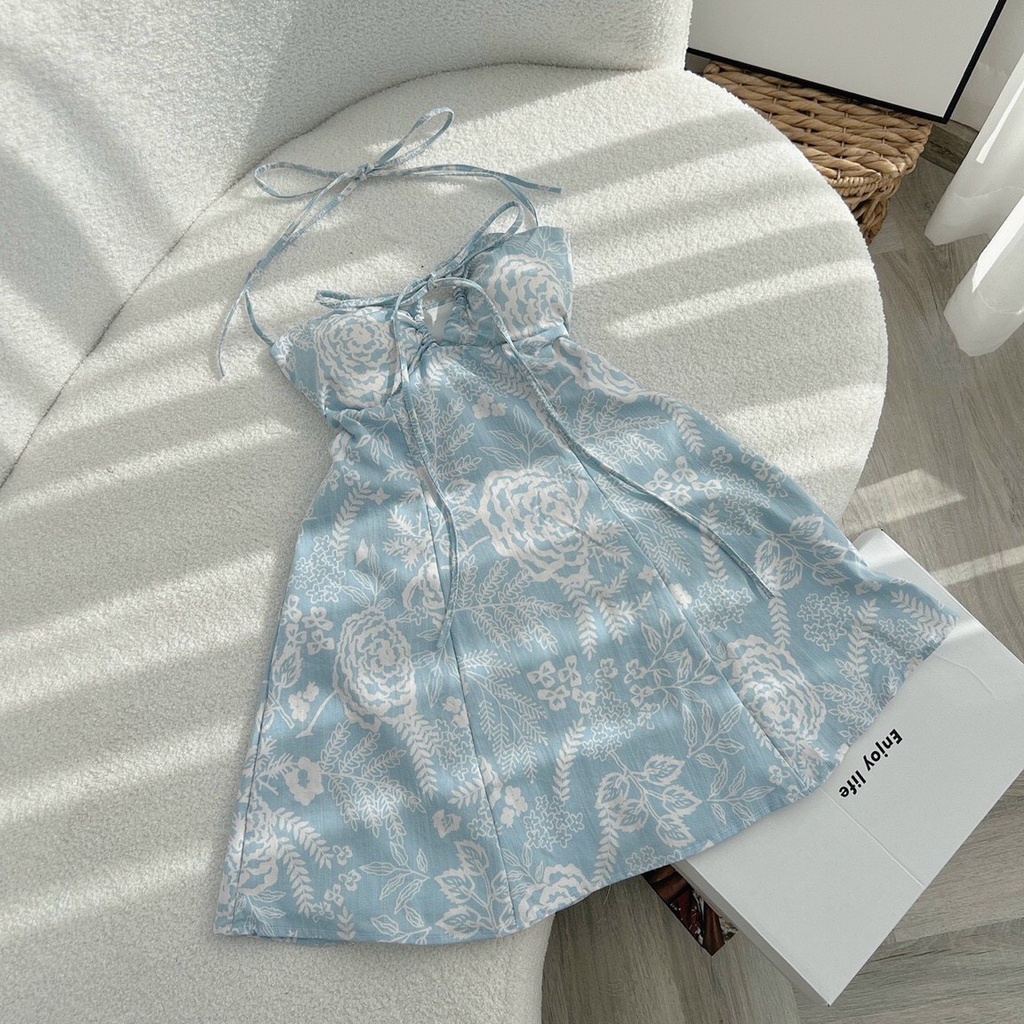 💧 ĐẦM XANH NỀN HOA KHOEN CÚP NGỰC CỔ YẾM