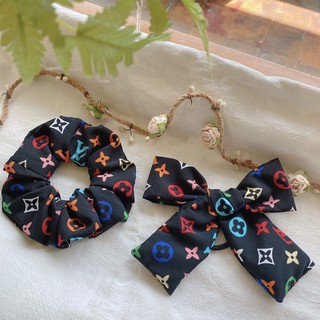 Cột tóc scrunchies vải lụa họa tiết chữ LV colorful
