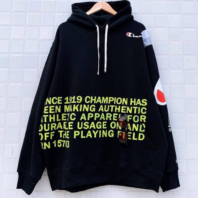 hoodie champion real bao check, on web 80$