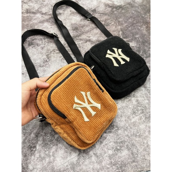 Túi đeo chéo nhung tăm M L B