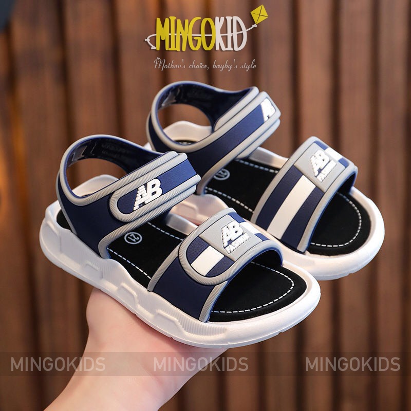 Dép Sandal Đế Mềm Mùa Hè Cho Bé 2022 chống trượt MG288
