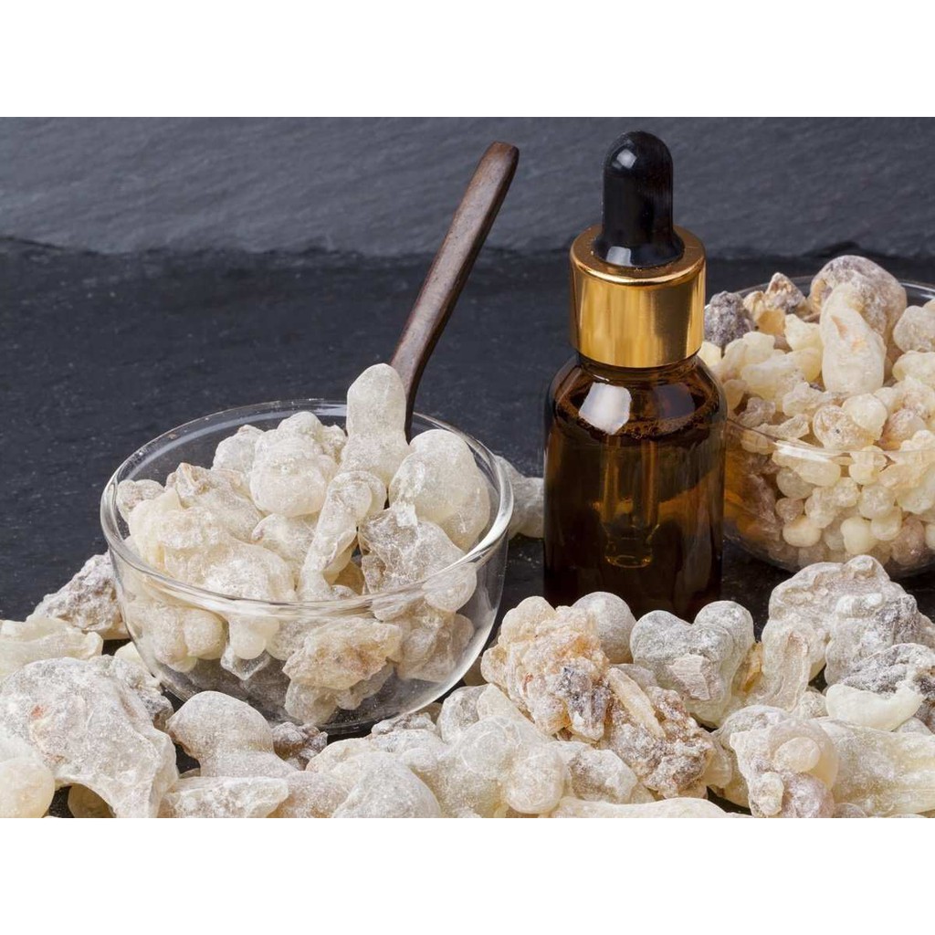 TINH DẦU HƯƠNG TRẦM (FRANKINCENSE) (10ML)