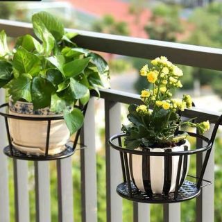 Giá treo chậu hoa ban công sơn tĩnh điện